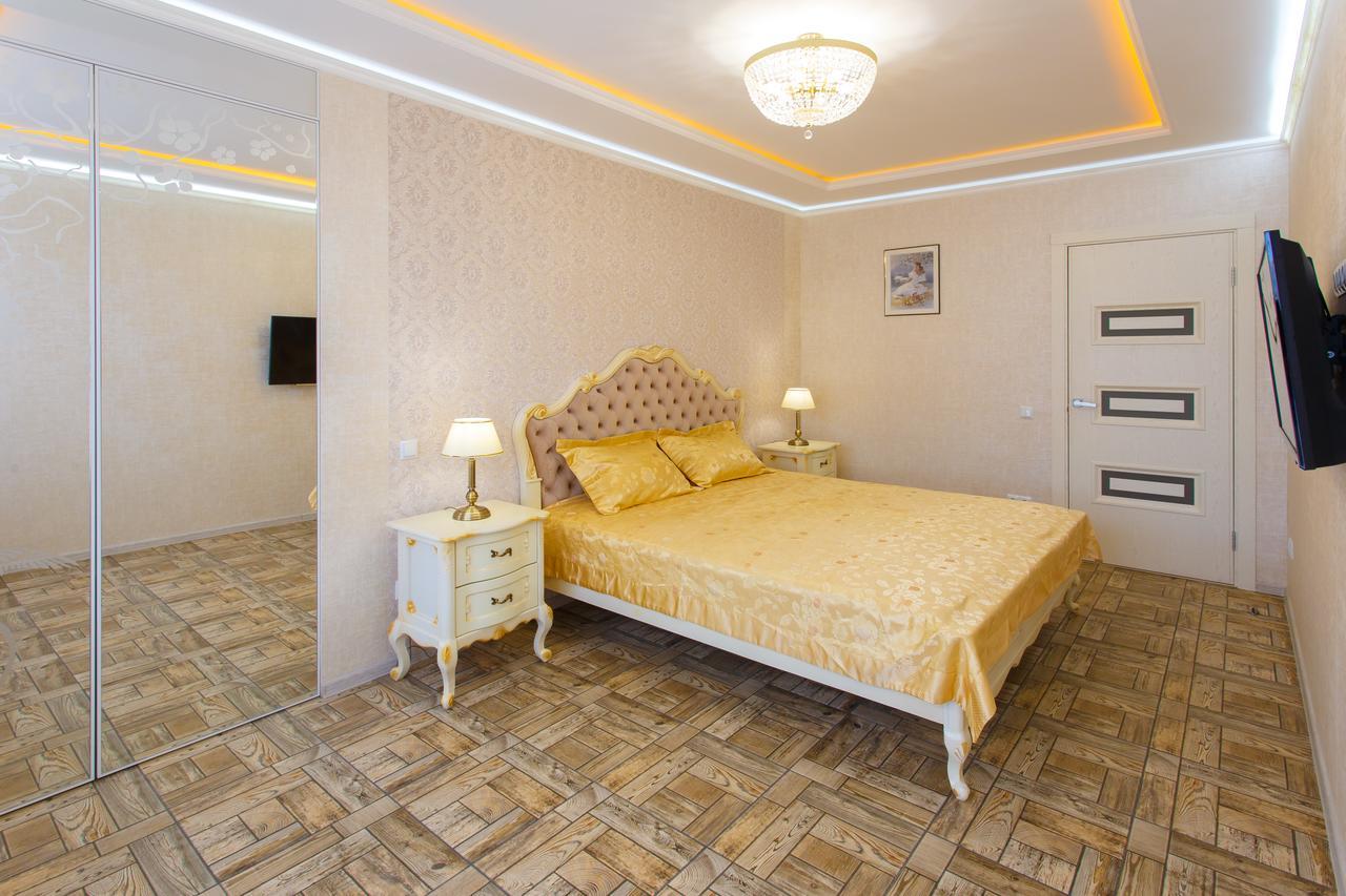 Apartment Near Railway Station Киев Екстериор снимка